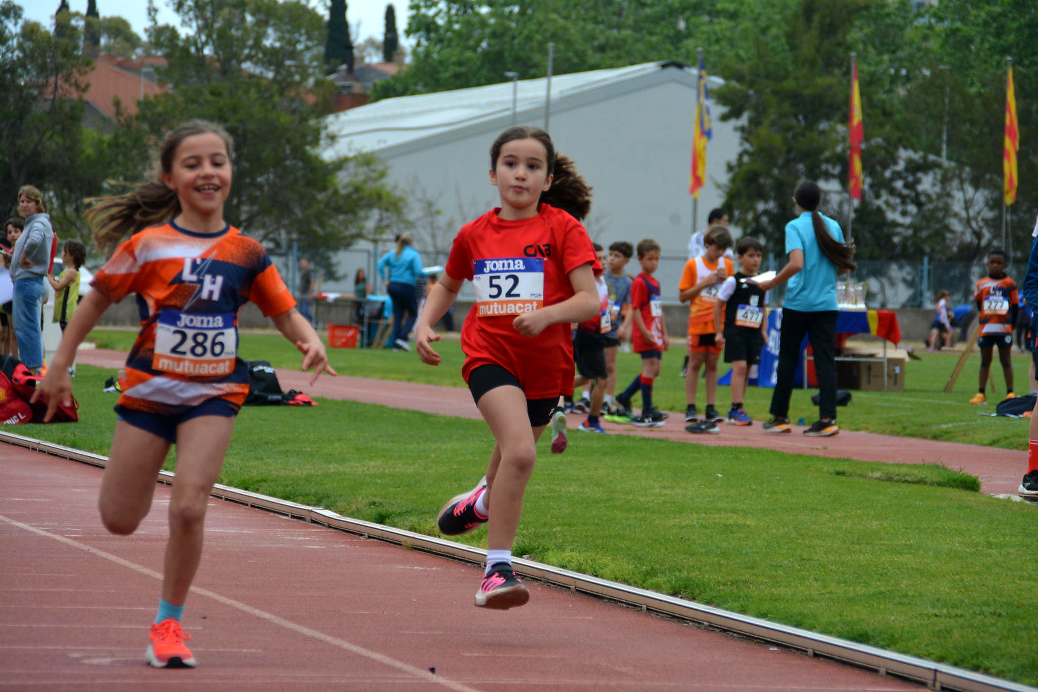 Club Atletisme Badalona - Escola